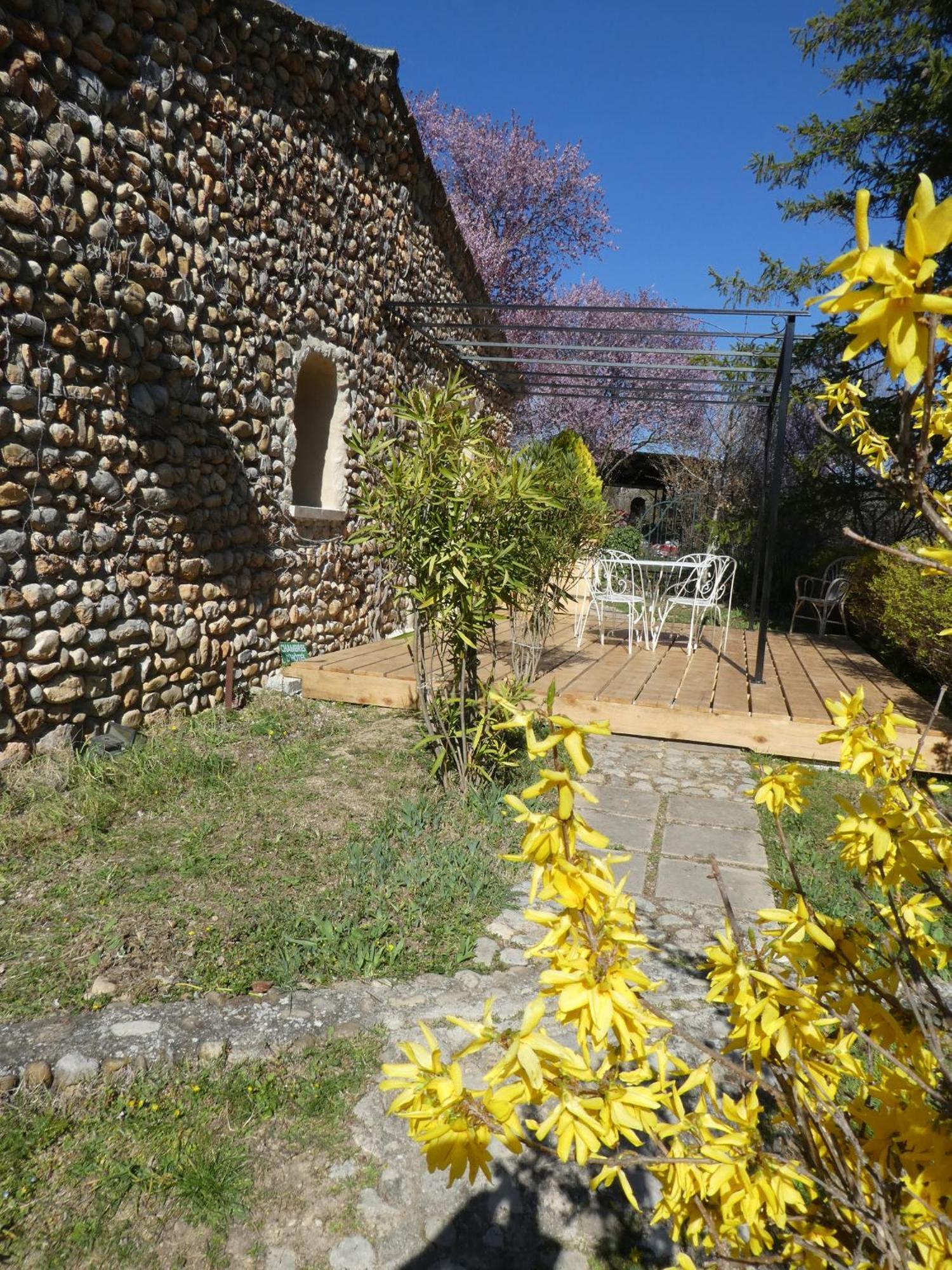 L'Auguste Maison D'Hotes Valensole Eksteriør billede